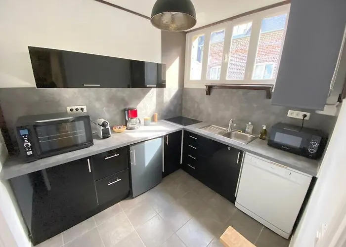 Apartment Plein Centre Trouville, 200m De La Plage, 2/4 Pers